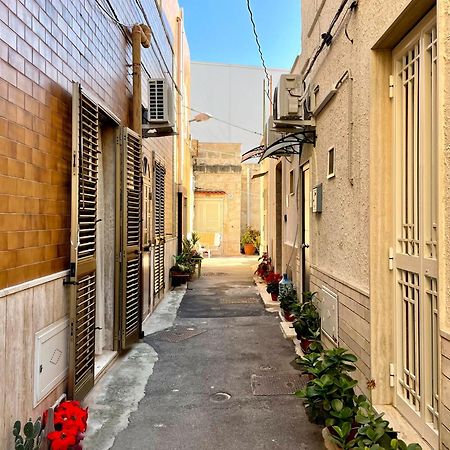 Casa Vacanze A Un Passo Dal Volo Bari Exterior photo